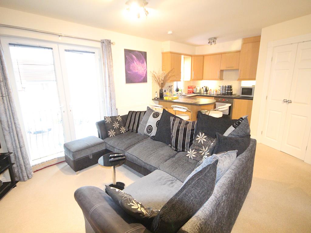 2 bedroom apartment For Sale in Colne - IMG_1799.jpg